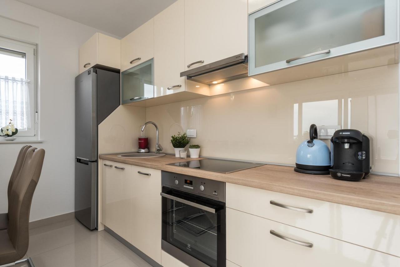 Zoran Brand New Modern Apartments マンドレ エクステリア 写真