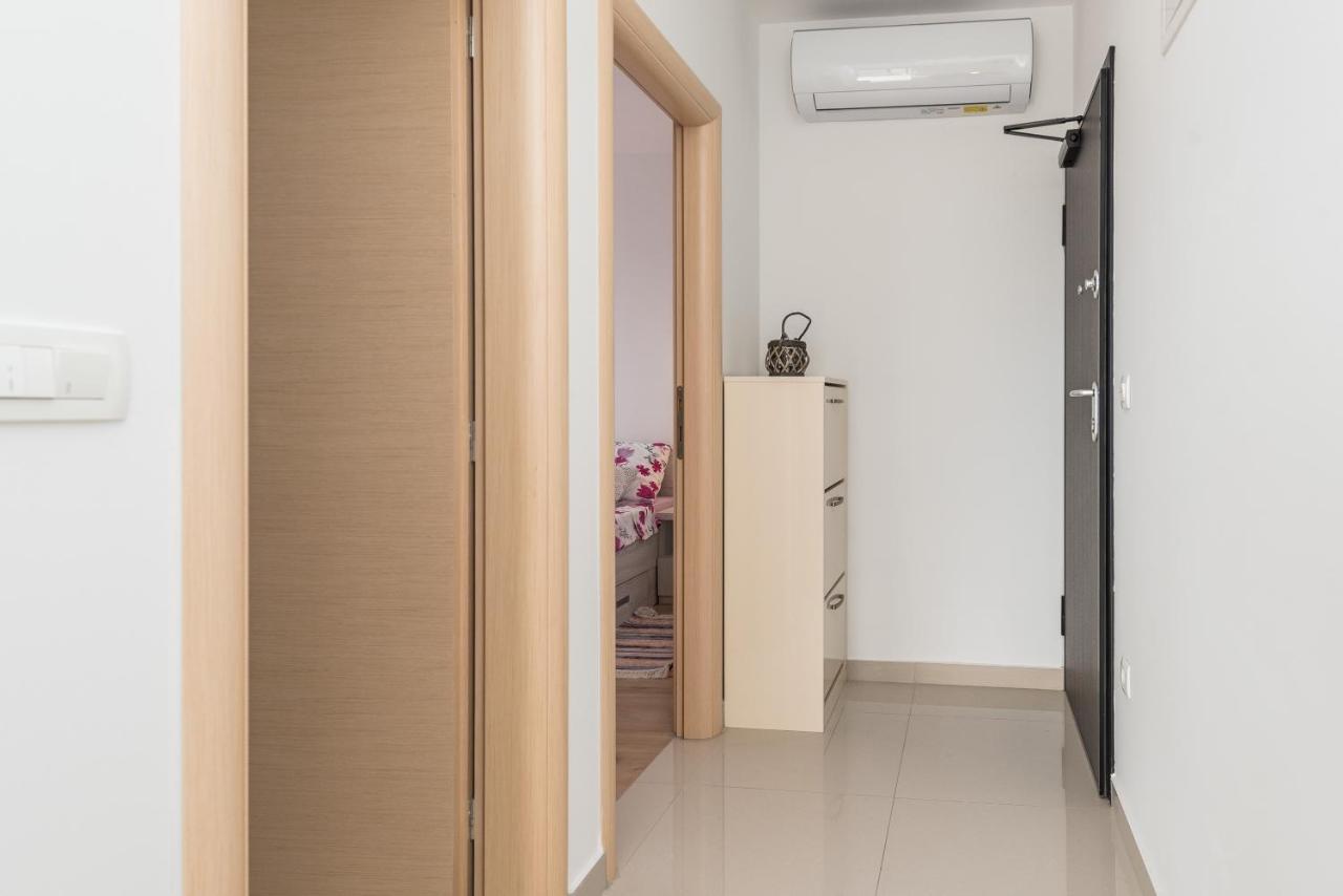 Zoran Brand New Modern Apartments マンドレ エクステリア 写真