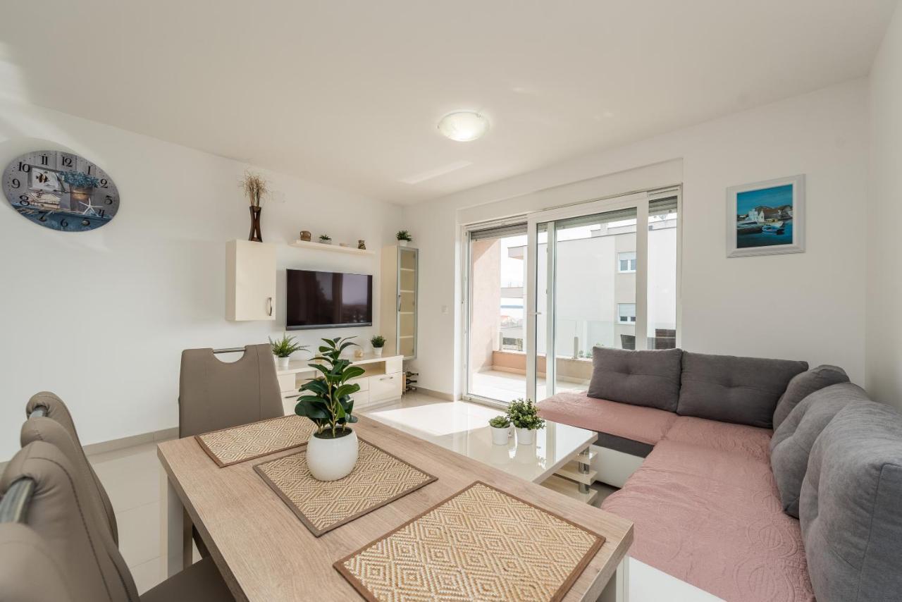 Zoran Brand New Modern Apartments マンドレ エクステリア 写真