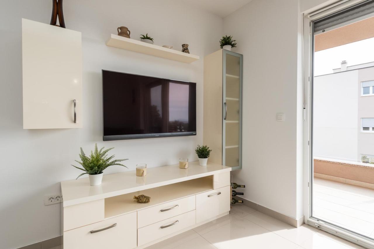 Zoran Brand New Modern Apartments マンドレ エクステリア 写真