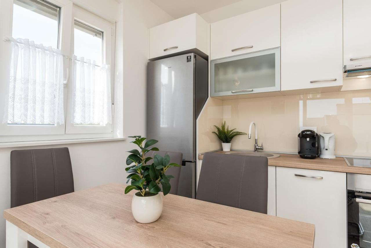 Zoran Brand New Modern Apartments マンドレ エクステリア 写真