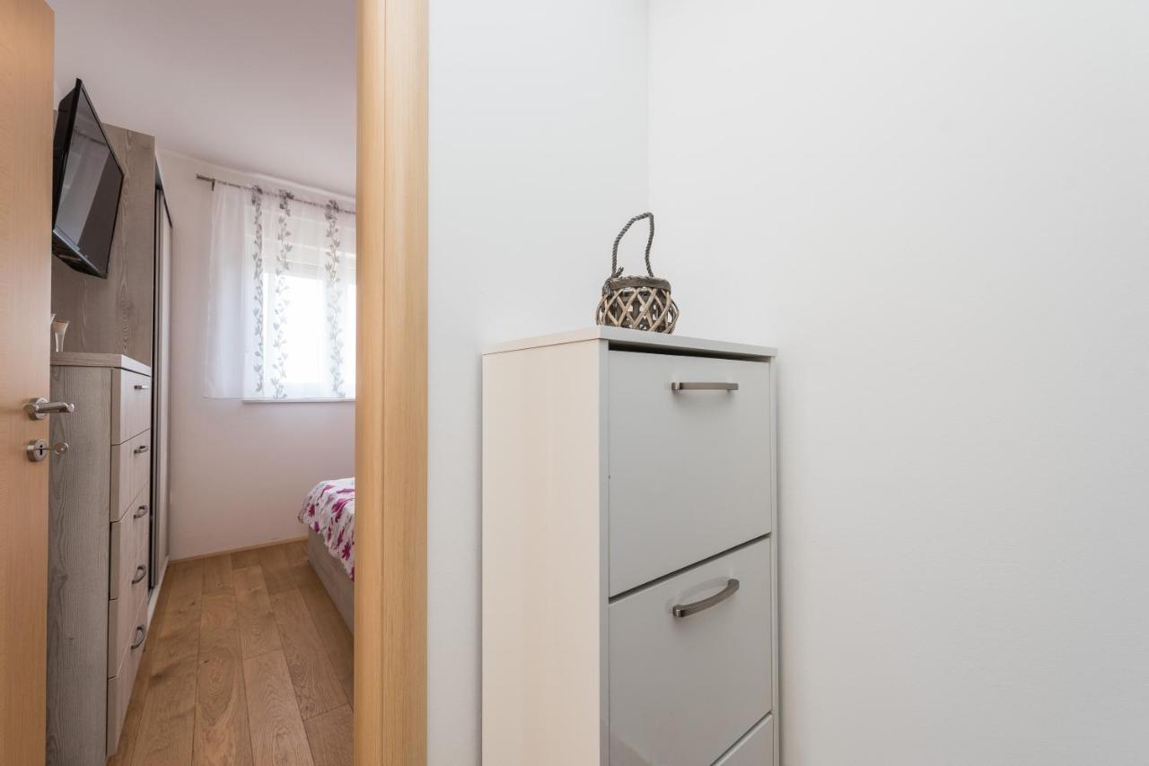 Zoran Brand New Modern Apartments マンドレ エクステリア 写真